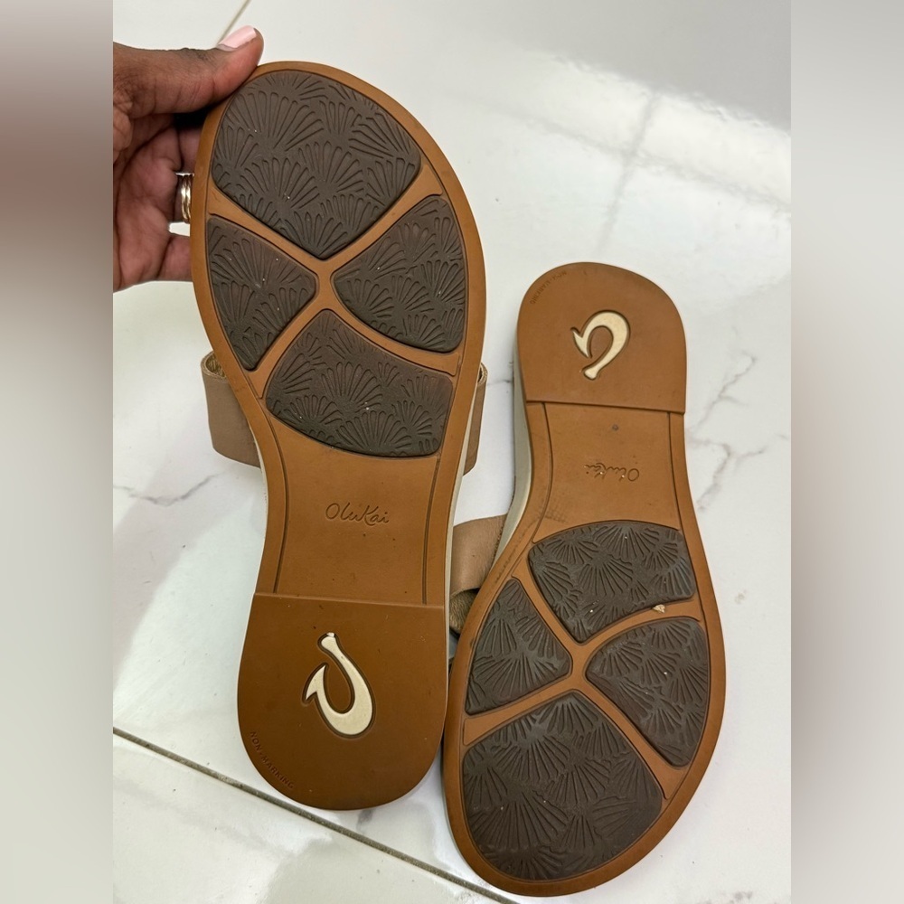 Olukai Brown Leather Slide Sandals Size 8 - Picture 6 of 6